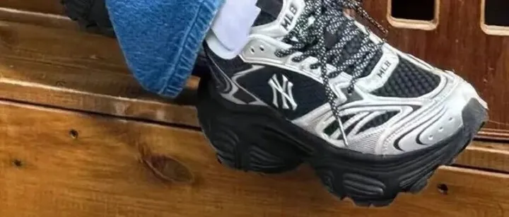 明日（12.15）上午十点新品！圣诞限定专场！礼品精选+福利~纯原~王炸！M*b 复古赛博女士老爹鞋/豆豆鞋