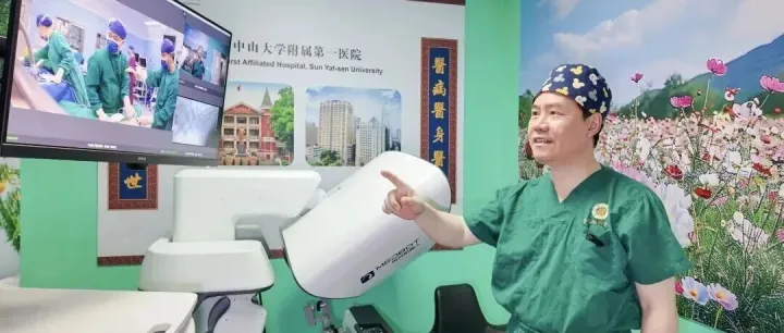 图迈®机器人远程助力除疾患 | 粤桂两地医疗专家“隔空”合作 精准切除巨大肝囊肿