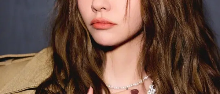 张靓<em>颖</em>自曝确诊