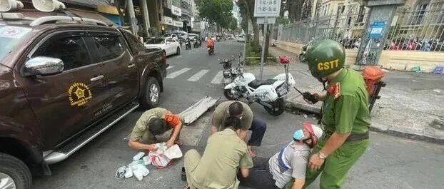 在越南见义勇为有保障：即日起，送交通事故伤者就医可获最高500万越盾奖励