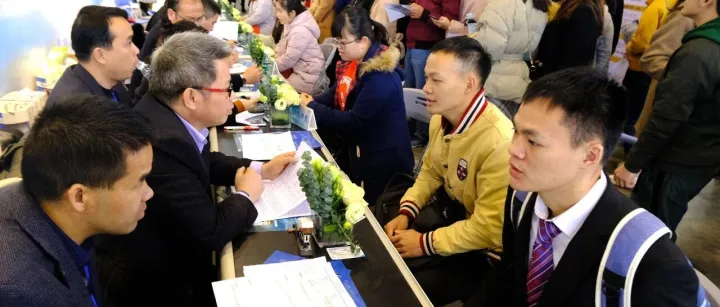 别再骗大学生了：机械行业赚钱的只有这几类人