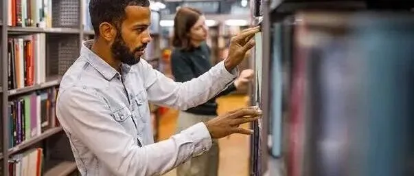 随时随地，量身定制：让课程融入您的繁忙日程