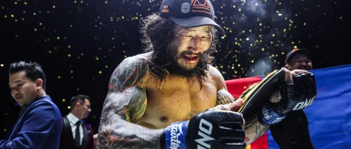 ONE巅峰系列赛38期战报：奥吉尔降服安德雷德加冕世界冠军！