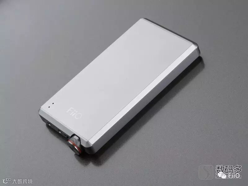 FiiO 飞傲 A5 便携式耳机放大器