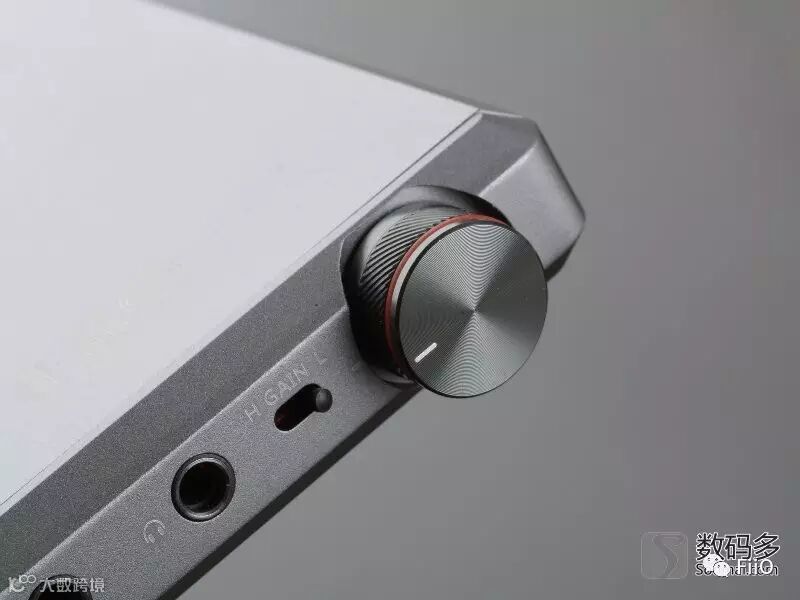 FiiO 飞傲 A5 便携式耳机放大器-增益调节拨杆