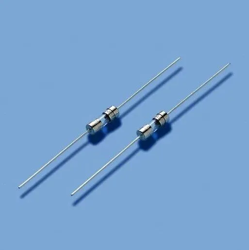 <em>3J</em> Φ3.6×10玻璃保险丝管