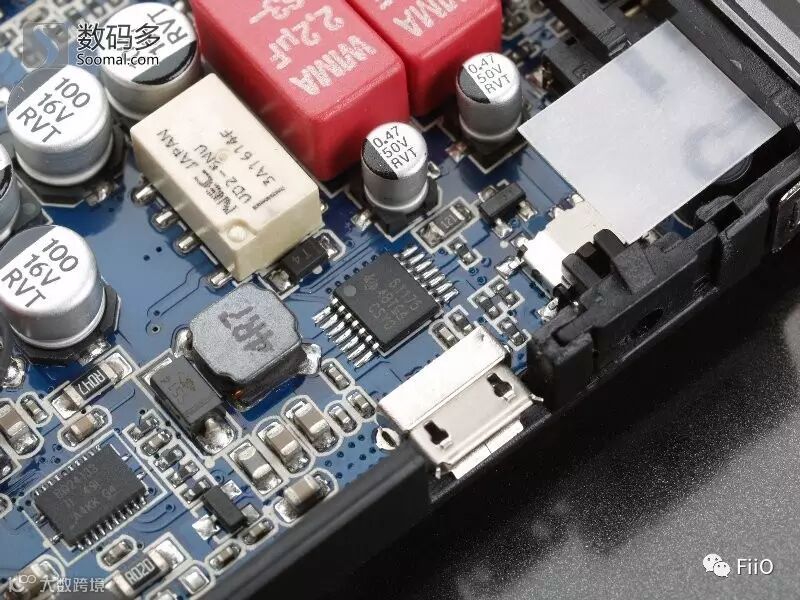FiiO 飞傲 A5 便携式耳机放大器-拆解-TPS61175 升压IC
