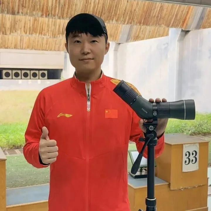 世界射击冠军<em>李</em>越宏<em>代言</em>博冠望远镜！