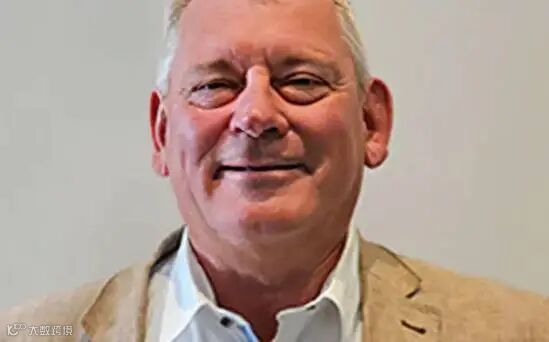 2025年英国伦敦国际石材及表面材料展览会:演讲嘉宾伯纳德·伯恩斯