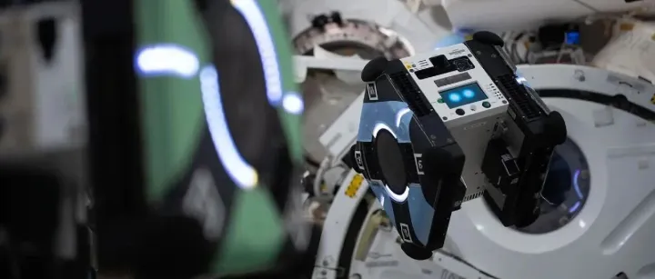 NASA 正用 AI 把宇航员“请下场”