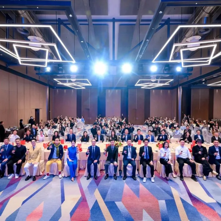 新國都澳門達人亮相「2025主播大賞暨國際網紅頒獎典禮」 展現澳門創作新力量