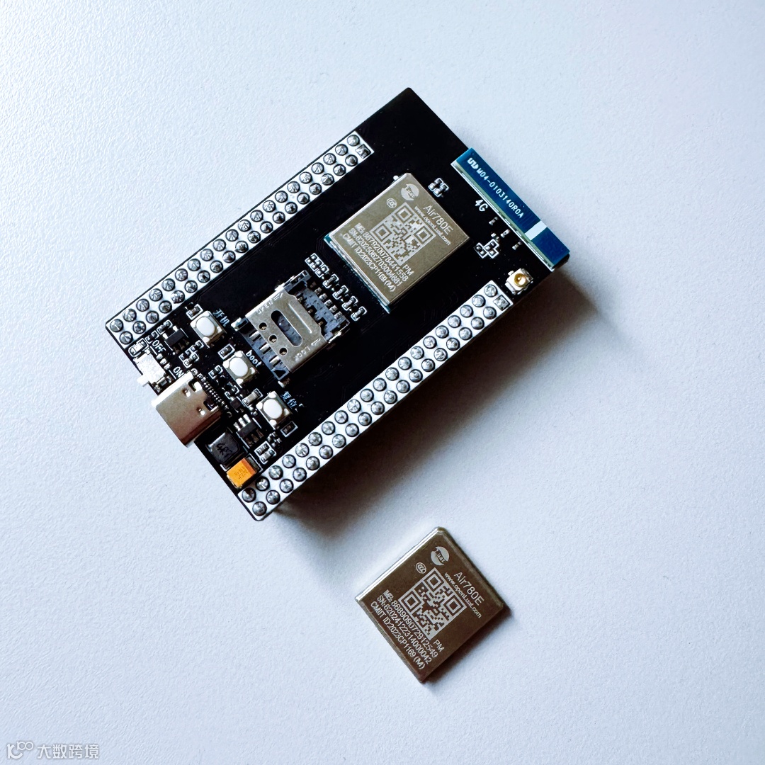 02 Air780EPM核心板 多角度实拍250707 1107.png