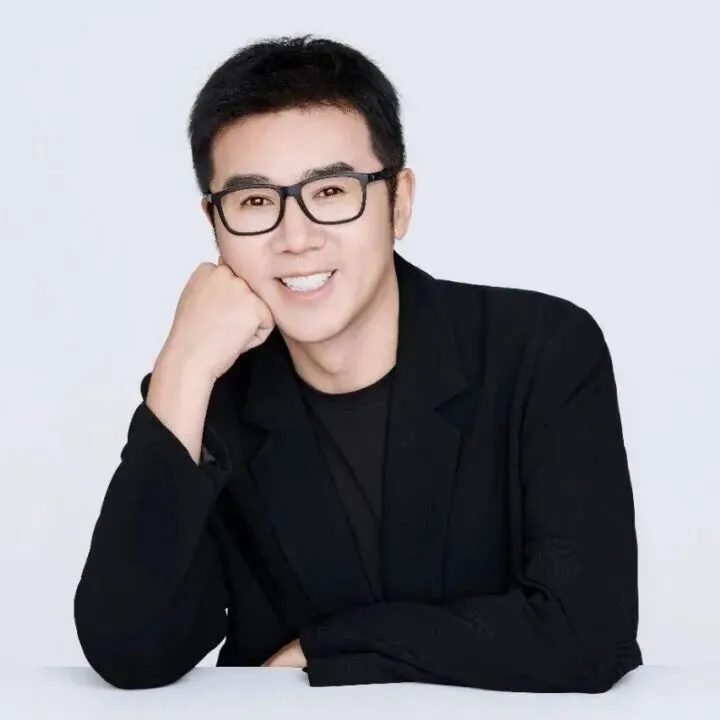 專(zhuān)訪唐毅：做獨(dú)一無(wú)二的中國(guó)彩妝品牌