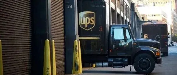 行业资讯丨混乱！大面积爆舱，大量货物延误！