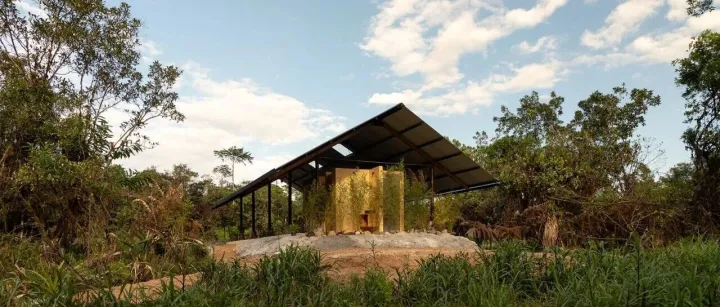 95 <em>m</em>²厄瓜多尔河景露台