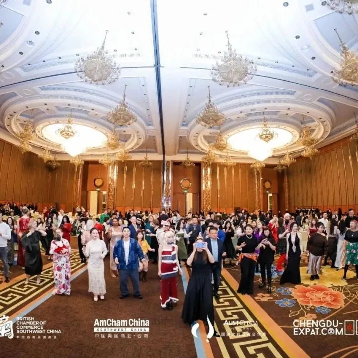 Event Review | 2025 Chengdu Christmas <em>Gala</em> 成都国际圣诞晚宴圆满落幕
