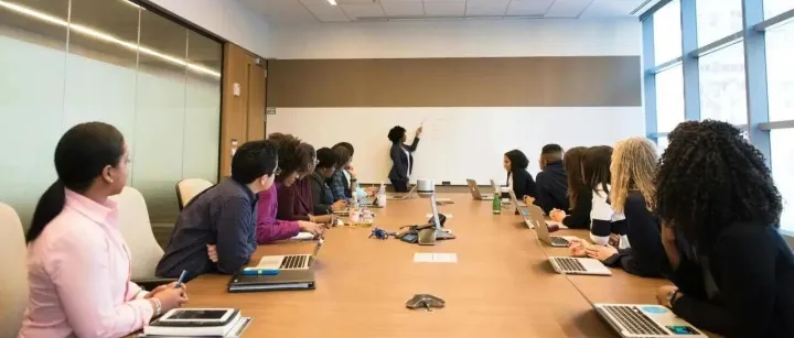 以成效为纲：组织管理的本质与传播逻辑——读《卓有成效的组织管理》｜读书笔记