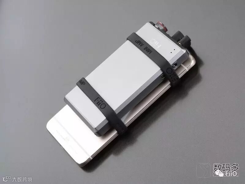 FiiO 飞傲 A5 便携式耳机放大器-捆绑中