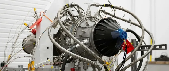 蜂巢工业3D打印涡轮发动机成功进行高海拔测试