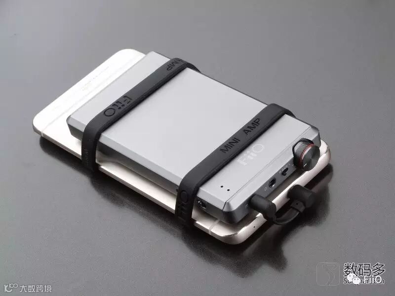 FiiO 飞傲 A5 便携式耳机放大器-捆绑中