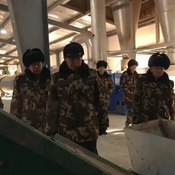 【快讯】龙江森工董事长沈广义深入生物质颗粒厂开展调研