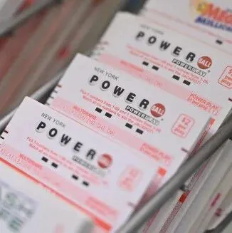 逆天改命！皇后区男子中百万美元彩票，选择一次性领取，税后到手...