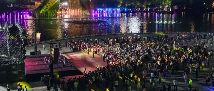 媒体报道 | 黄埔灯光节以光影“圈粉”，为城市夜经济注入新活力