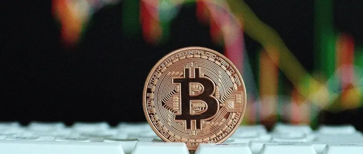 <em>收益</em>率的海妖之歌：USDe 循环贷如何触发<em>币</em><em>圈</em>崩盘？