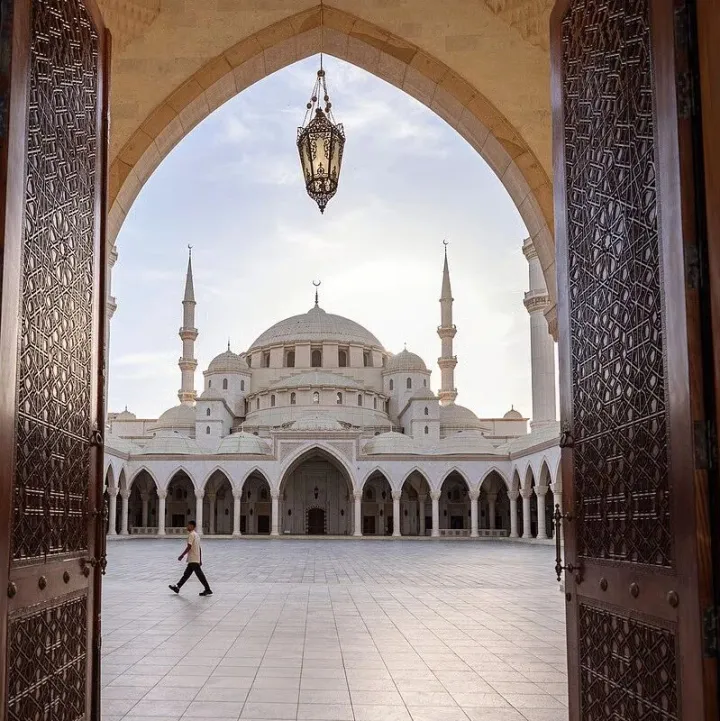 周五祈祷时间即将调整，阿联酋官方阐述了背后的原因