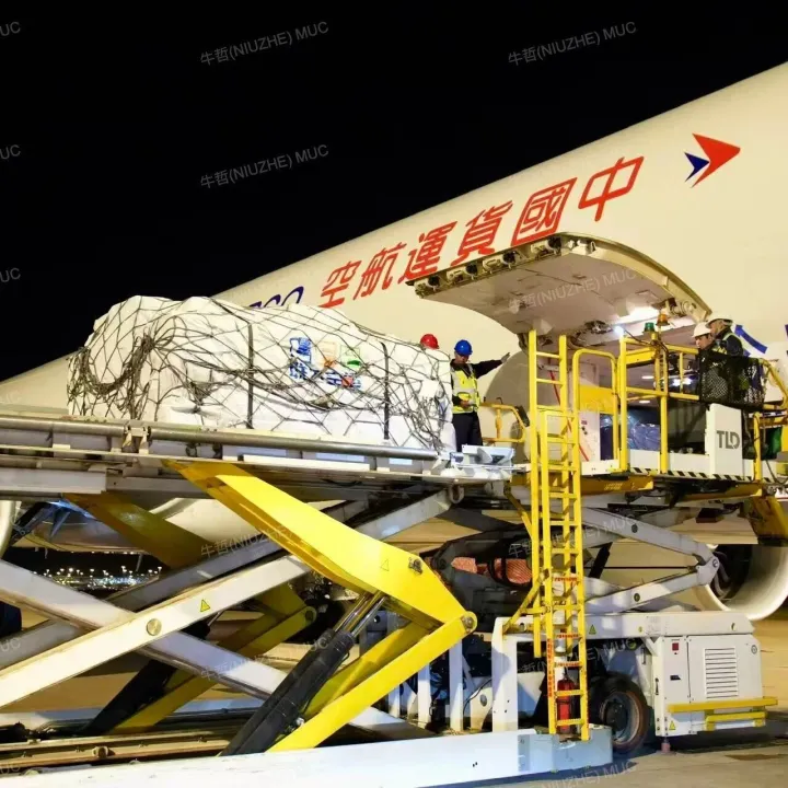 东航物流“上海-巴黎”全货机航线启航  中欧“空中丝路”再添新通道