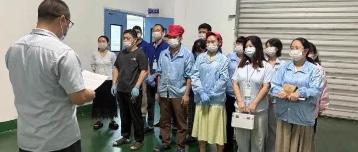 以练促防筑防线/著赫精密开展危险化学品泄漏事故应急演练