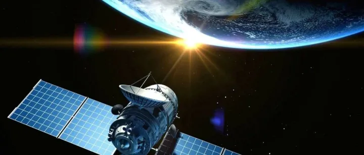 卫星互联网：从“星火点点”到“群星汇聚”的产业跃迁与生态重构