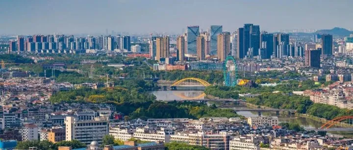 突破<em>10000</em>人！义乌，全国首个！