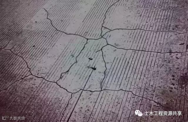 400多万方混凝土竟没一条裂缝,施工工艺太强大_3