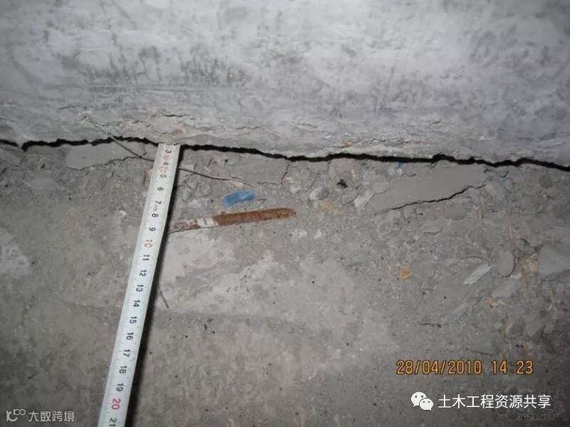 剪力墙“缩颈” 严重.jpg