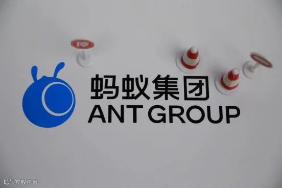 拼多多正式出手,支付宝、微信猝不及防,移动支付处在巨变前夜!_行业观察_电商报