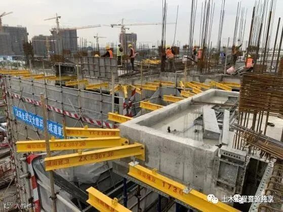 新型悬挑脚手架,重量减半,看看它如何施工?_20