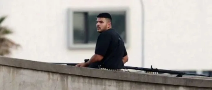 16死40伤！著名海滩爆无差别屠杀；黑衣人常春藤名校扫射 2死9伤；特朗普发声