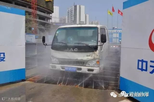 绿色施工就是洗洗车,弄点喷淋,防尘布?一看你就是大脑简单!_38