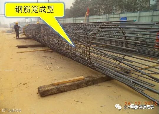 打桩时遇到坍孔,导管堵管,钢筋笼上浮,咋办_15