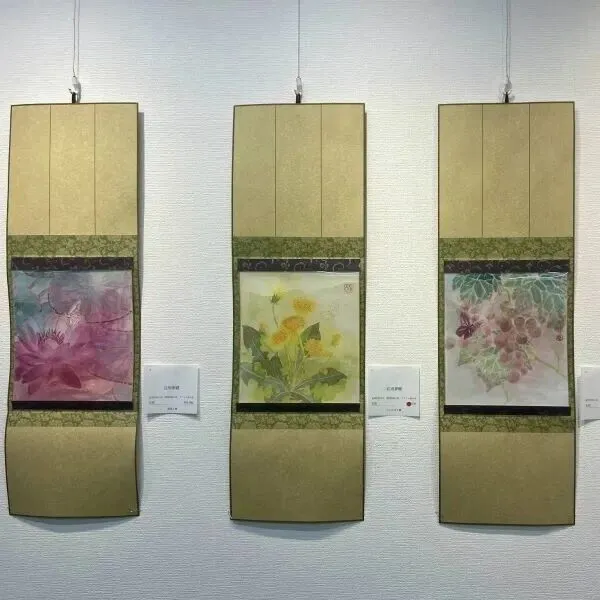 卢思岩彩画个展亮相银座创英画廊