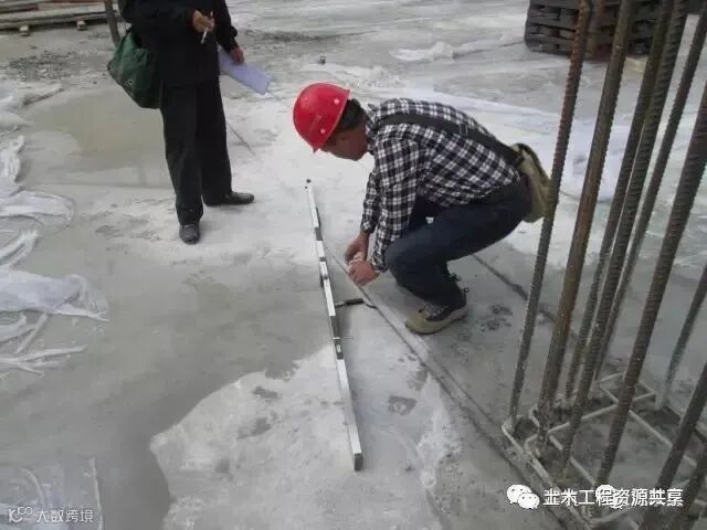 把控10个要点,提高混凝土板面平整度!_18