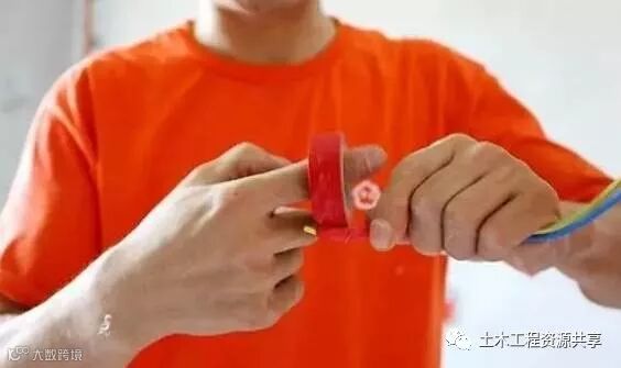 水电安装这样穿线可减少故障!!!_5
