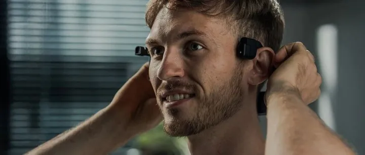 AI穿戴新物种出圈、ZONE HSS1是耳机新未来还是伪需求？