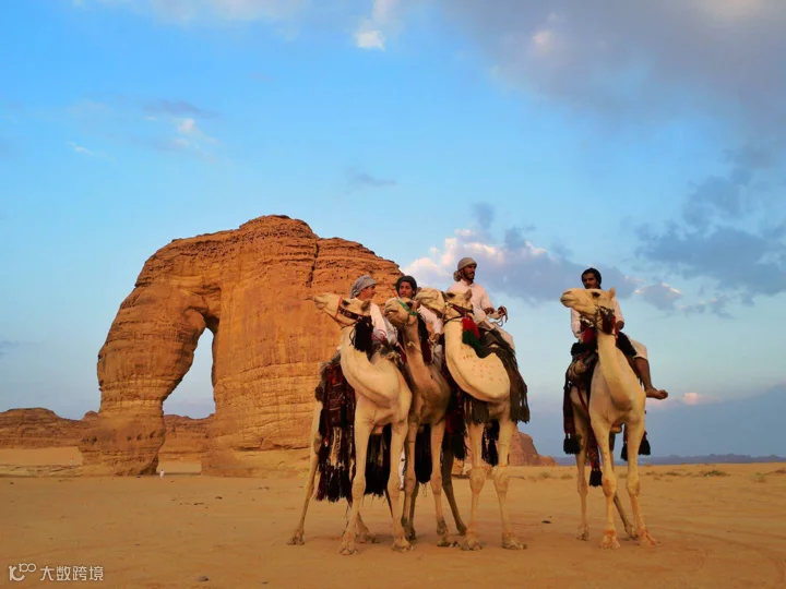 沙特之旅不再遥远 这座8000年历史的大漠古城埃尔奥拉不可错过！_凤凰网