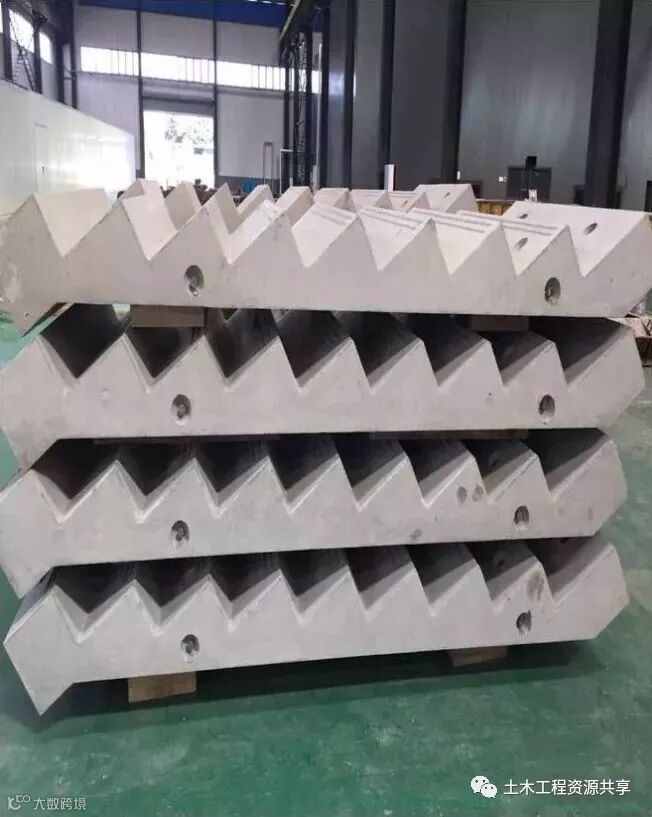 装配式结构施工技术交底、现场布置及吊装施工方案_10