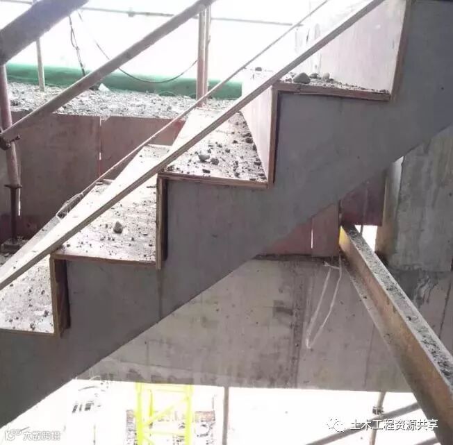 装配式结构施工技术交底、现场布置及吊装施工方案_24