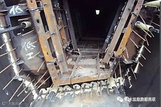 后张法预应力箱梁施工做法细节展示-泡沫胶封堵