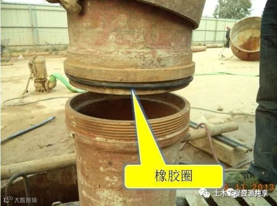 打桩时遇到坍孔,导管堵管,钢筋笼上浮,咋办_25