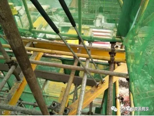 新型悬挑脚手架,重量减半,看看它如何施工?_30